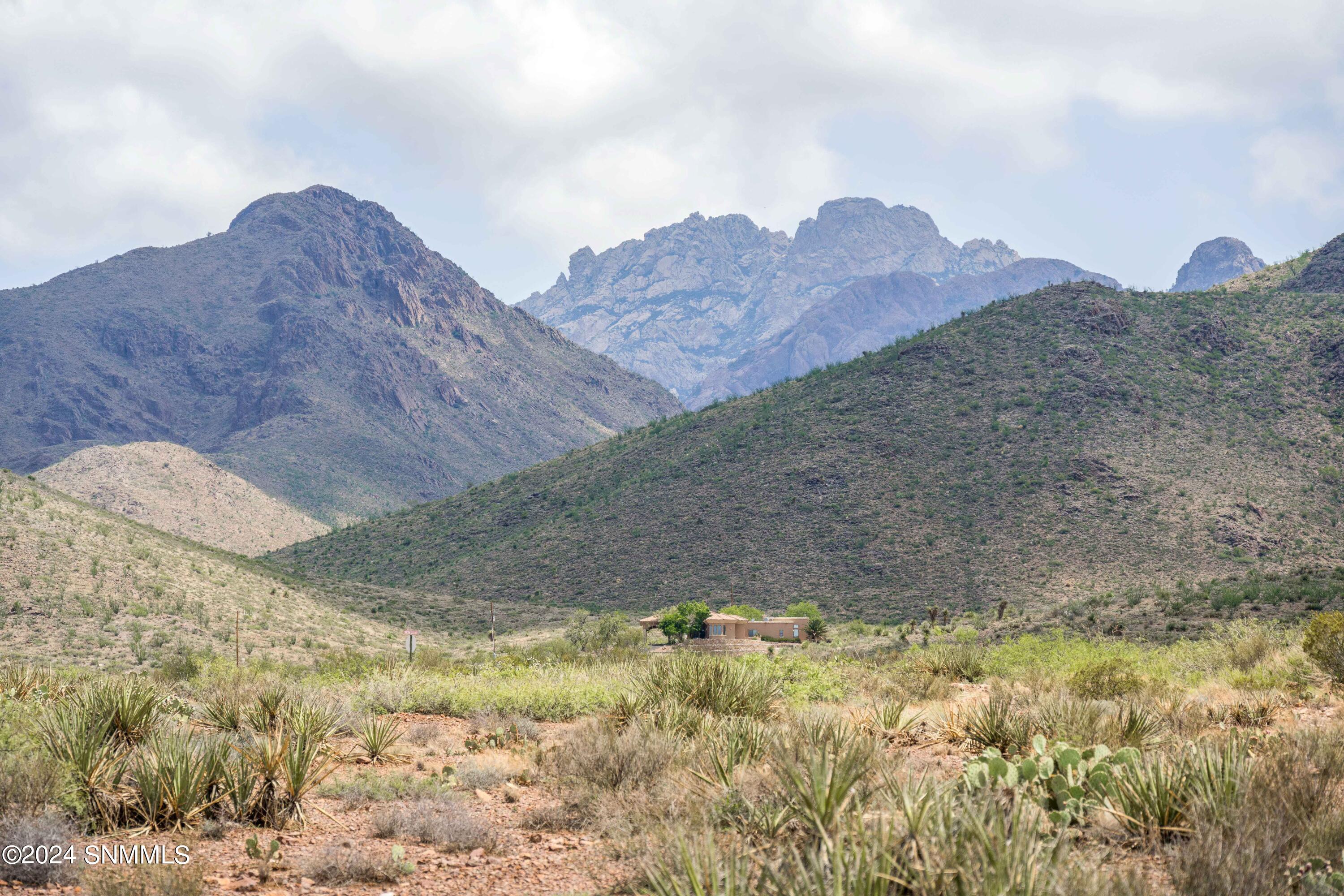 R0328261 Fox Canyon-7