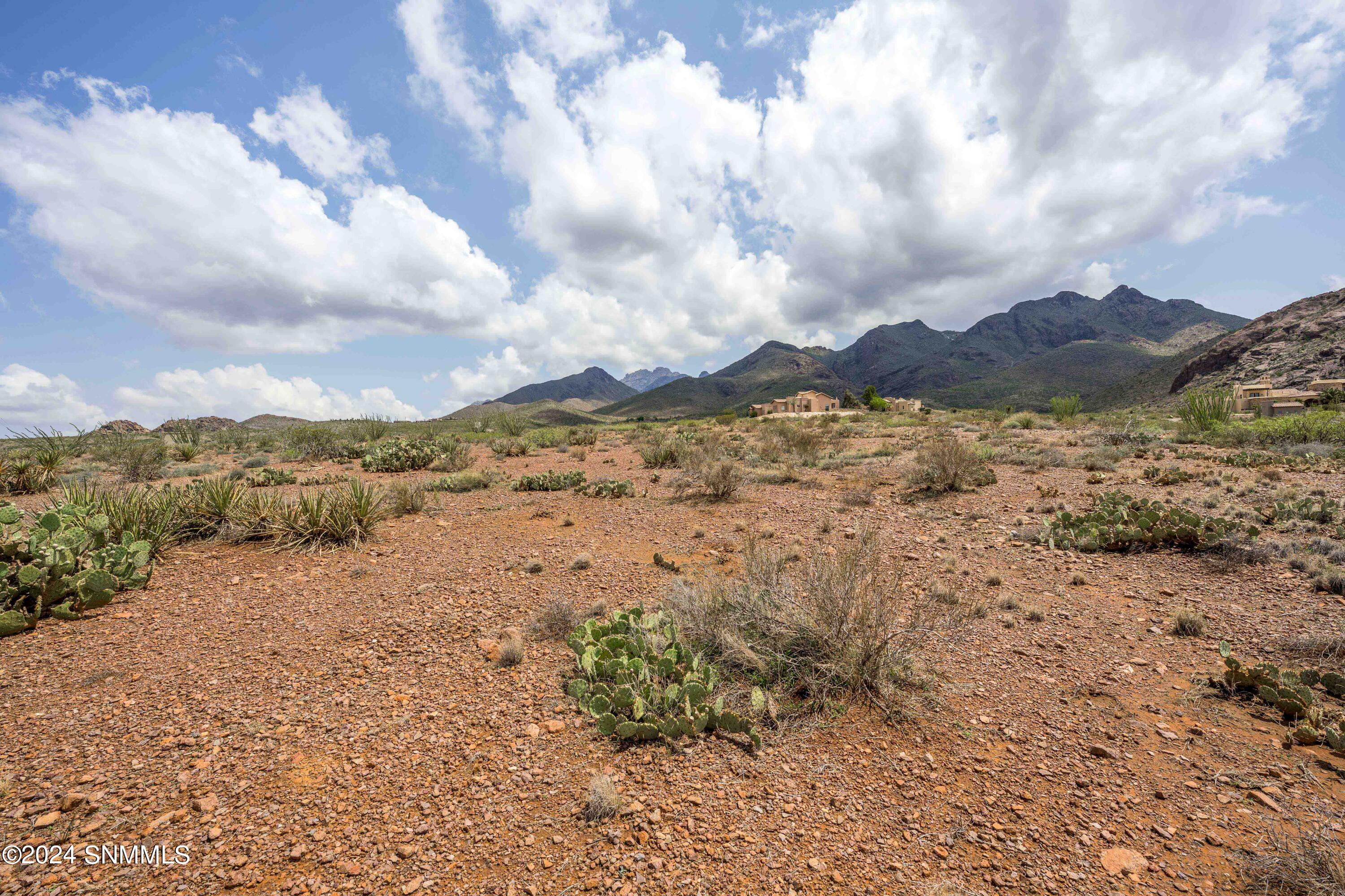 R0328261 Fox Canyon-4