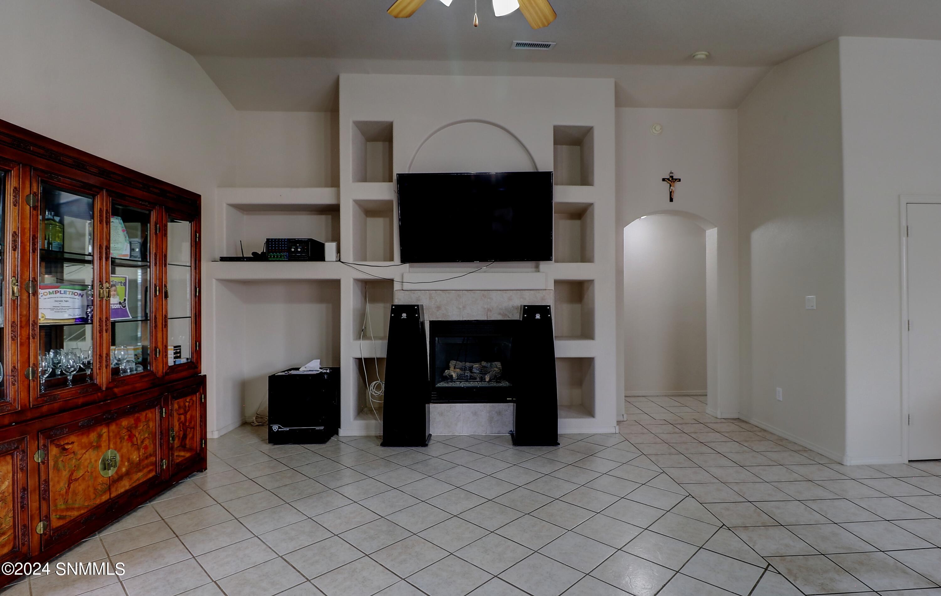 Family Room-1B