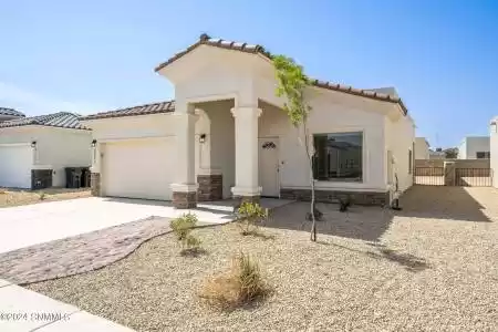 3801 Gibraltar Road, Las Cruces, New Mexico 88012, 3 Bedrooms Bedrooms, ,1.75 BathroomsBathrooms,Residential,For Sale,Gibraltar,2402346