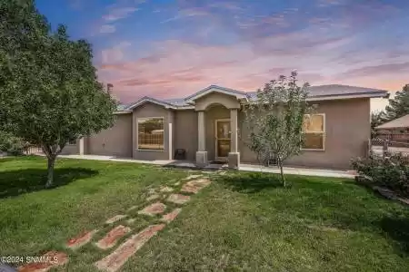 4062 Cherry Cider Lane, Las Cruces, New Mexico 88007, 3 Bedrooms Bedrooms, ,2 BathroomsBathrooms,Residential,For Sale,Cherry Cider,2402361