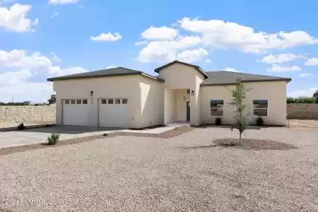 706 Appaji Court, Las Cruces, New Mexico 88005, 3 Bedrooms Bedrooms, ,2 BathroomsBathrooms,Residential,For Sale,Appaji,2402437