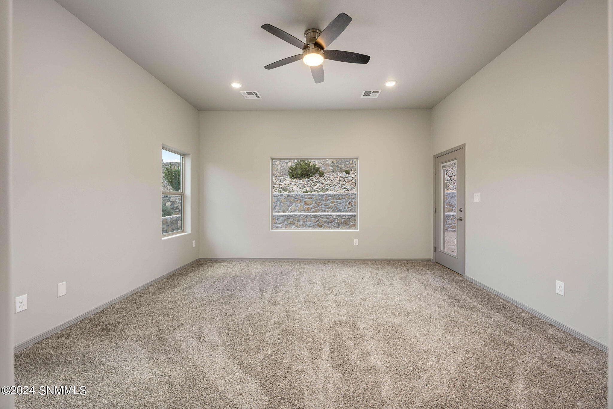 28-web-or-mls-East Springs 2853-28