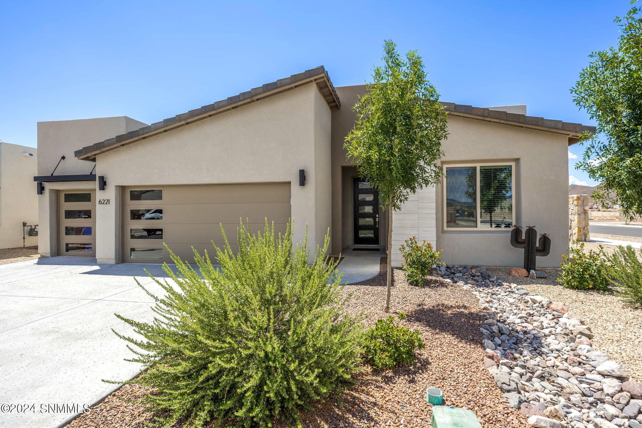 2-web-or-mls-Rosemary 6221-2