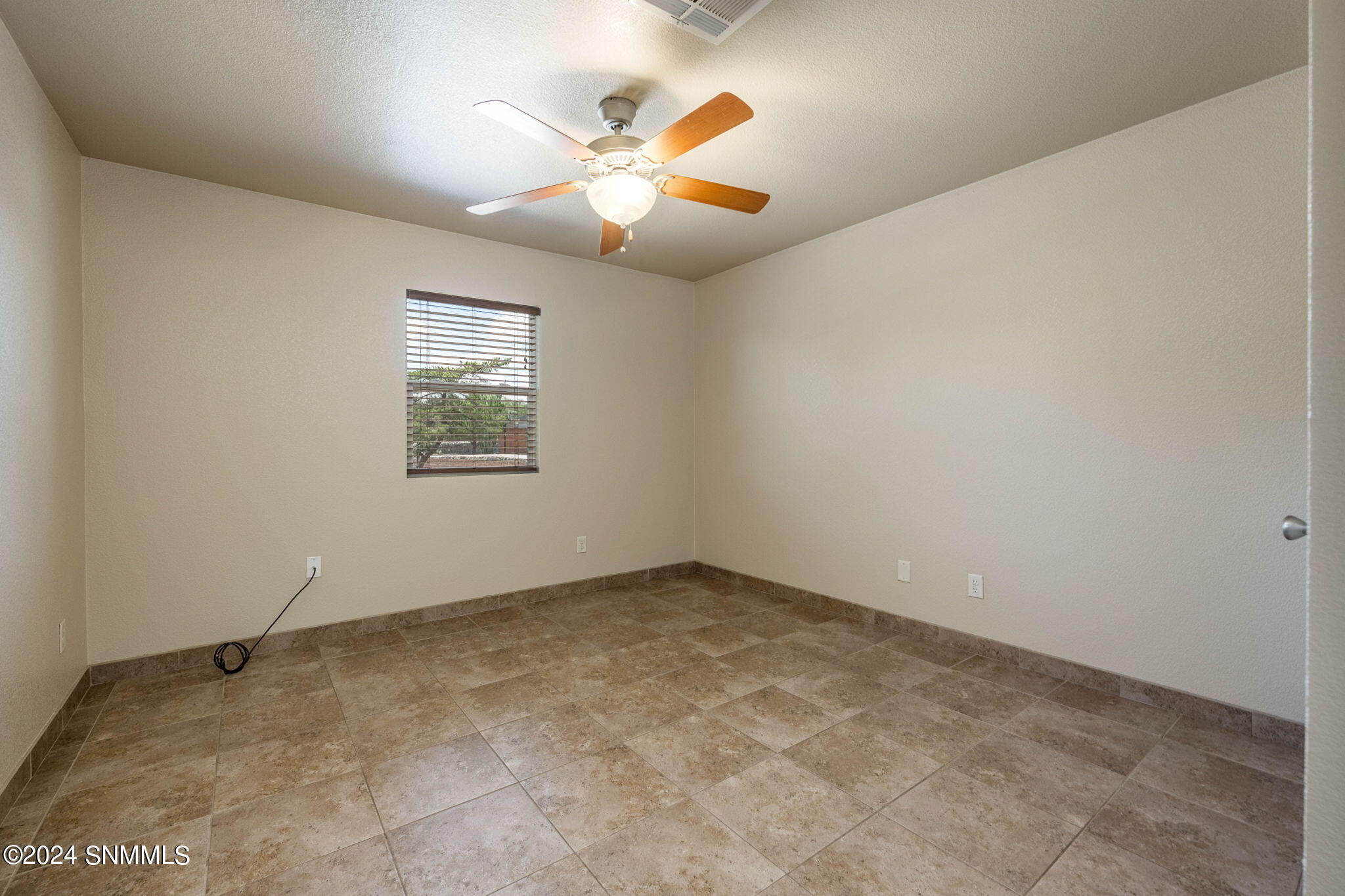 29-web-or-mls-Topley 2726-29