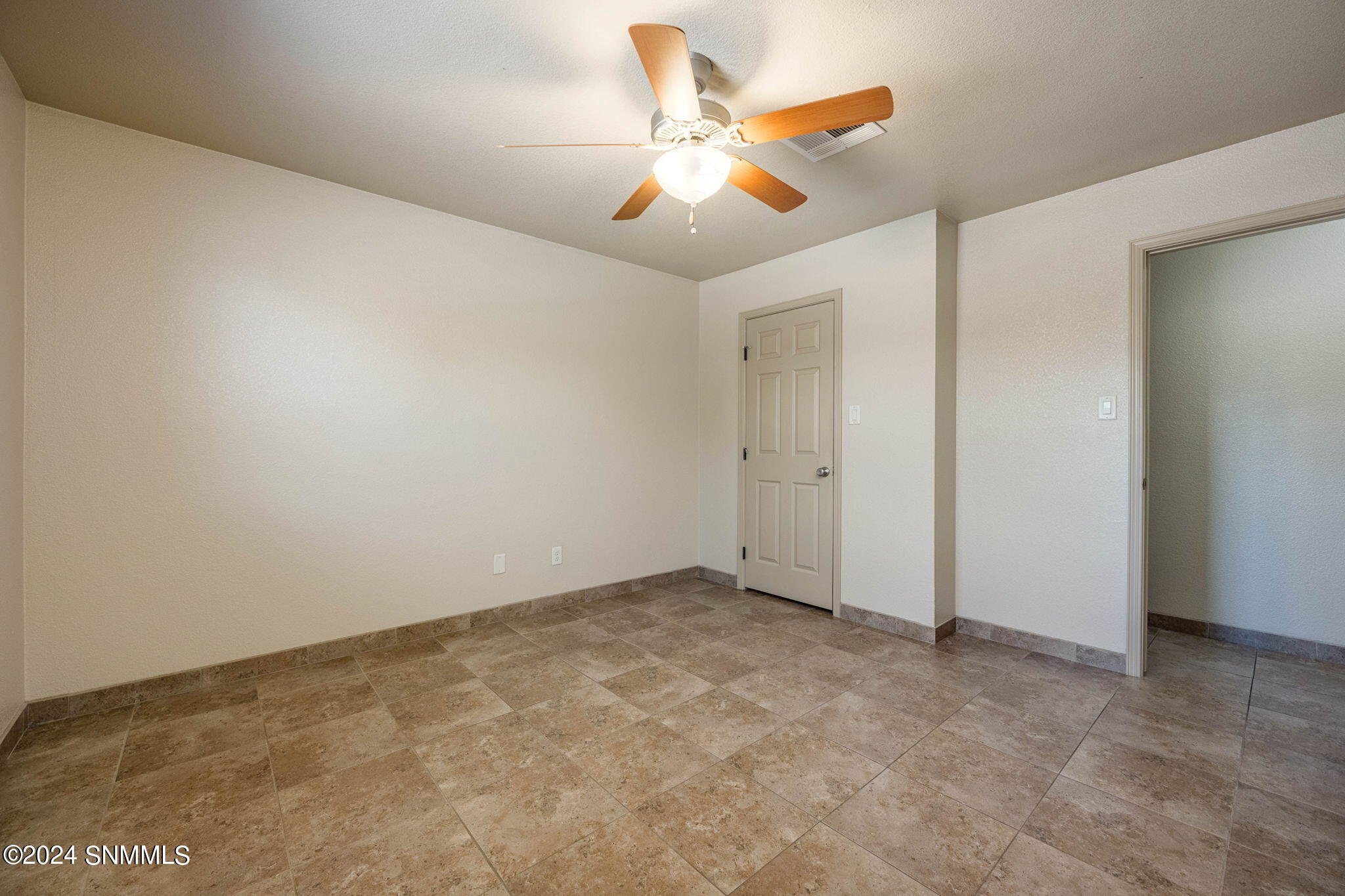 30-web-or-mls-Topley 2726-30