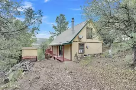 31 Mulberry Drive, Silver City, New Mexico 88061, 2 Bedrooms Bedrooms, ,1 BathroomBathrooms,Residential,For Sale,Mulberry,2402566