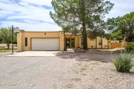 1470 Tierra Del Sol Drive, Las Cruces, New Mexico 88007, 3 Bedrooms Bedrooms, ,2.5 BathroomsBathrooms,Residential,For Sale,Tierra Del Sol,2402569