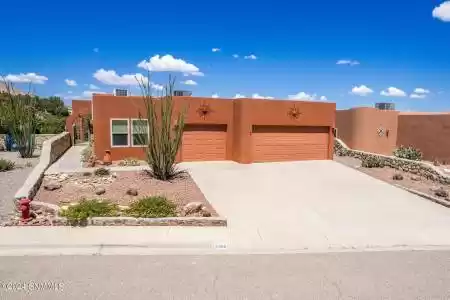 6968 Camino Nuevo Mejico, Las Cruces, New Mexico 88007, 3 Bedrooms Bedrooms, ,2 BathroomsBathrooms,Residential,For Sale,Camino Nuevo Mejico,2402585