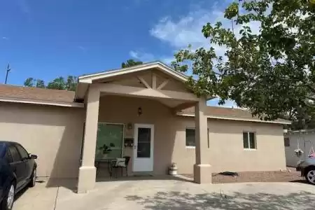 1717 Foster Road, Las Cruces, New Mexico 88001, 3 Bedrooms Bedrooms, ,2 BathroomsBathrooms,Residential,For Sale,Foster,2402608