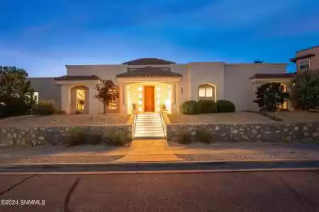 3827 Yellowstone Drive, Las Cruces, New Mexico 88011, 4 Bedrooms Bedrooms, ,3 BathroomsBathrooms,Residential,For Sale,Yellowstone,2402643