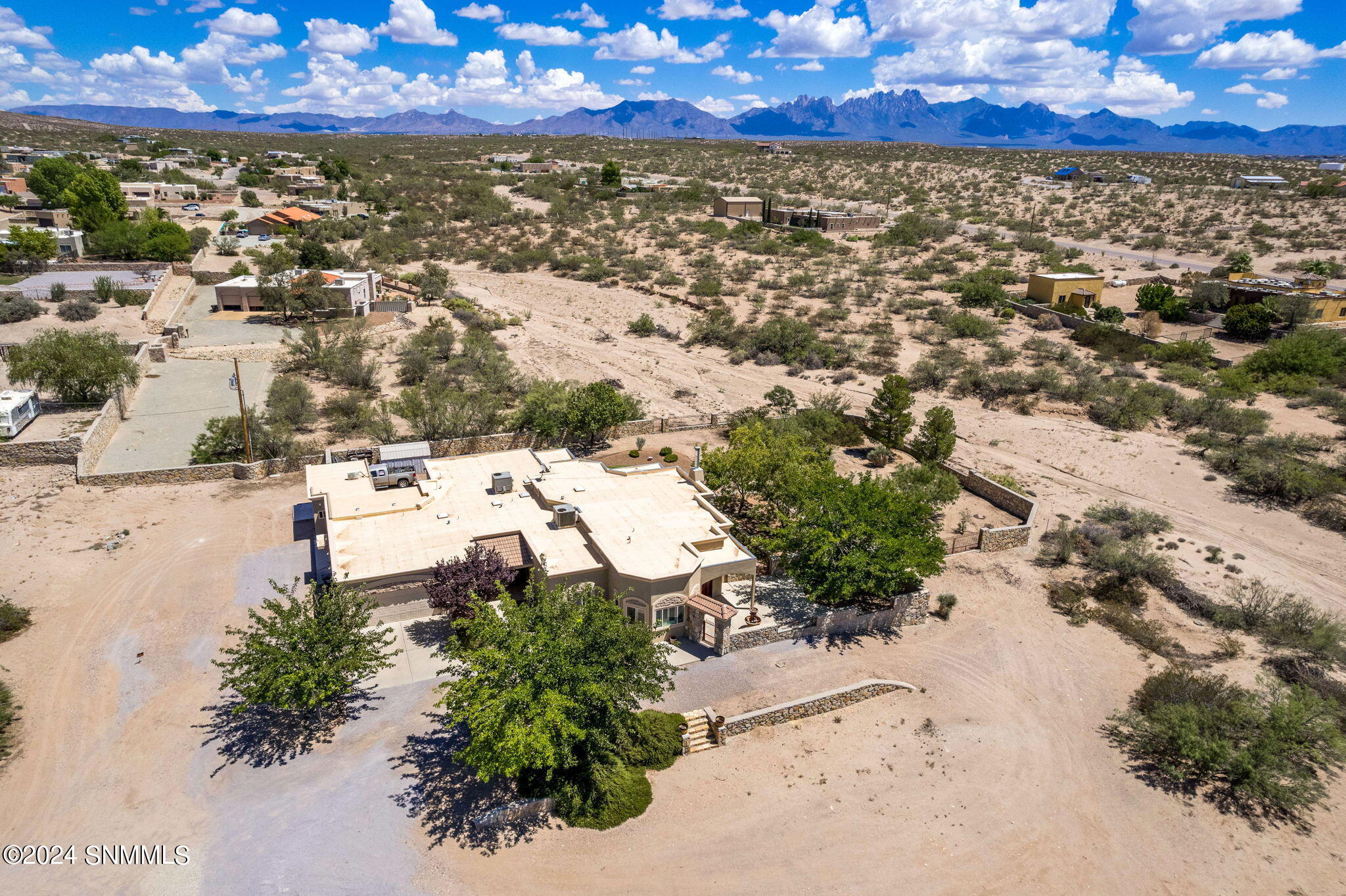 28-web-or-mls-Chiricahua 5050 NEW-30