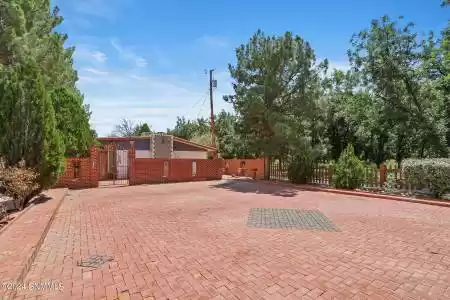 2795 Calle Del Sur, Mesilla, New Mexico 88046, 3 Bedrooms Bedrooms, ,2 BathroomsBathrooms,Residential,For Sale,Calle Del Sur,2402733