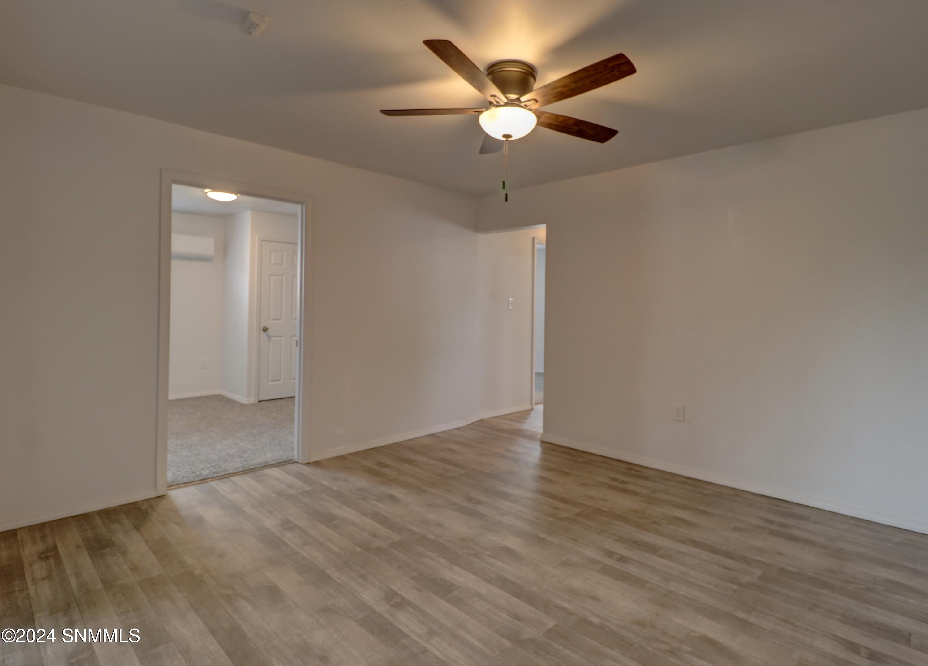 Family/dining room