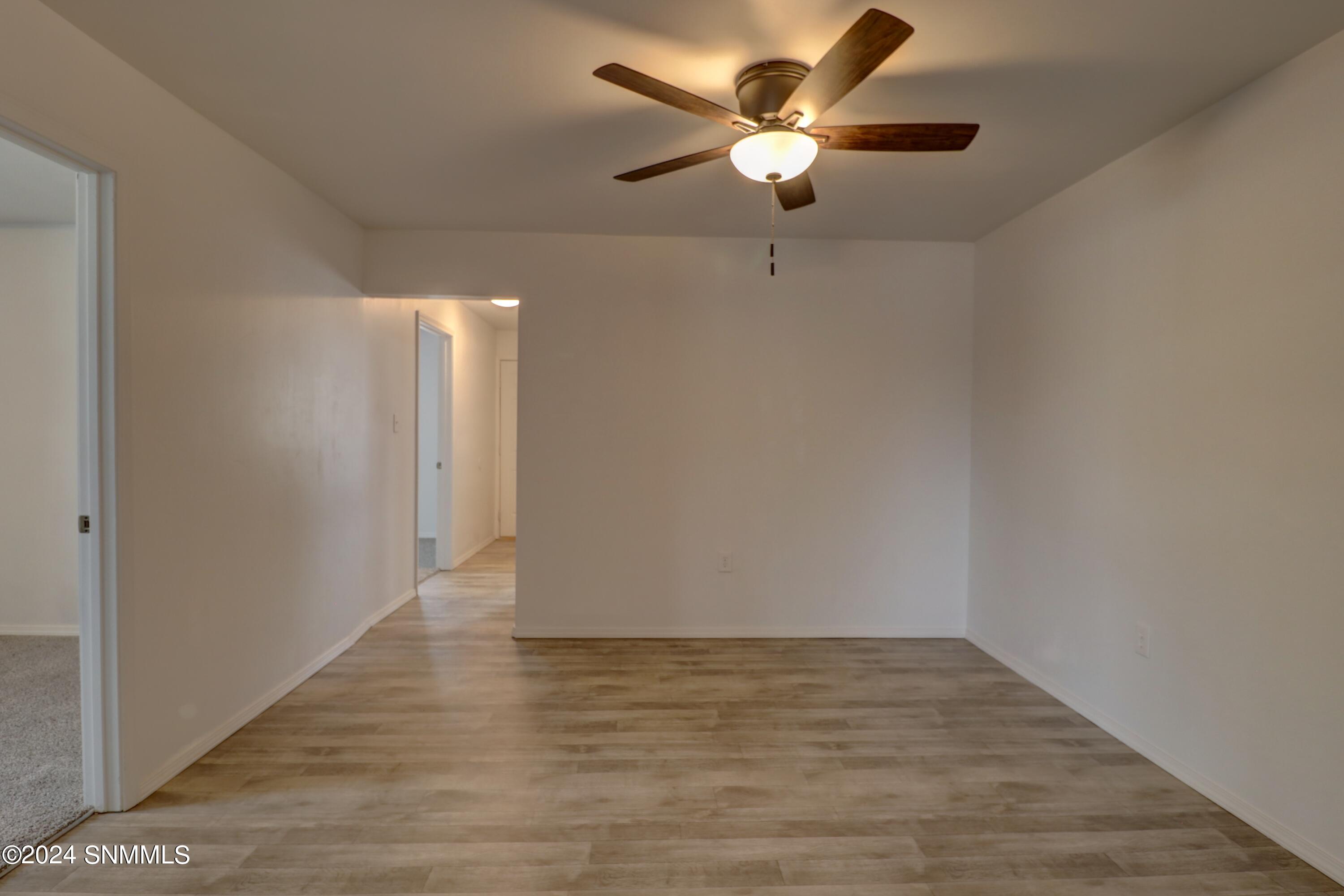 Family/dining room