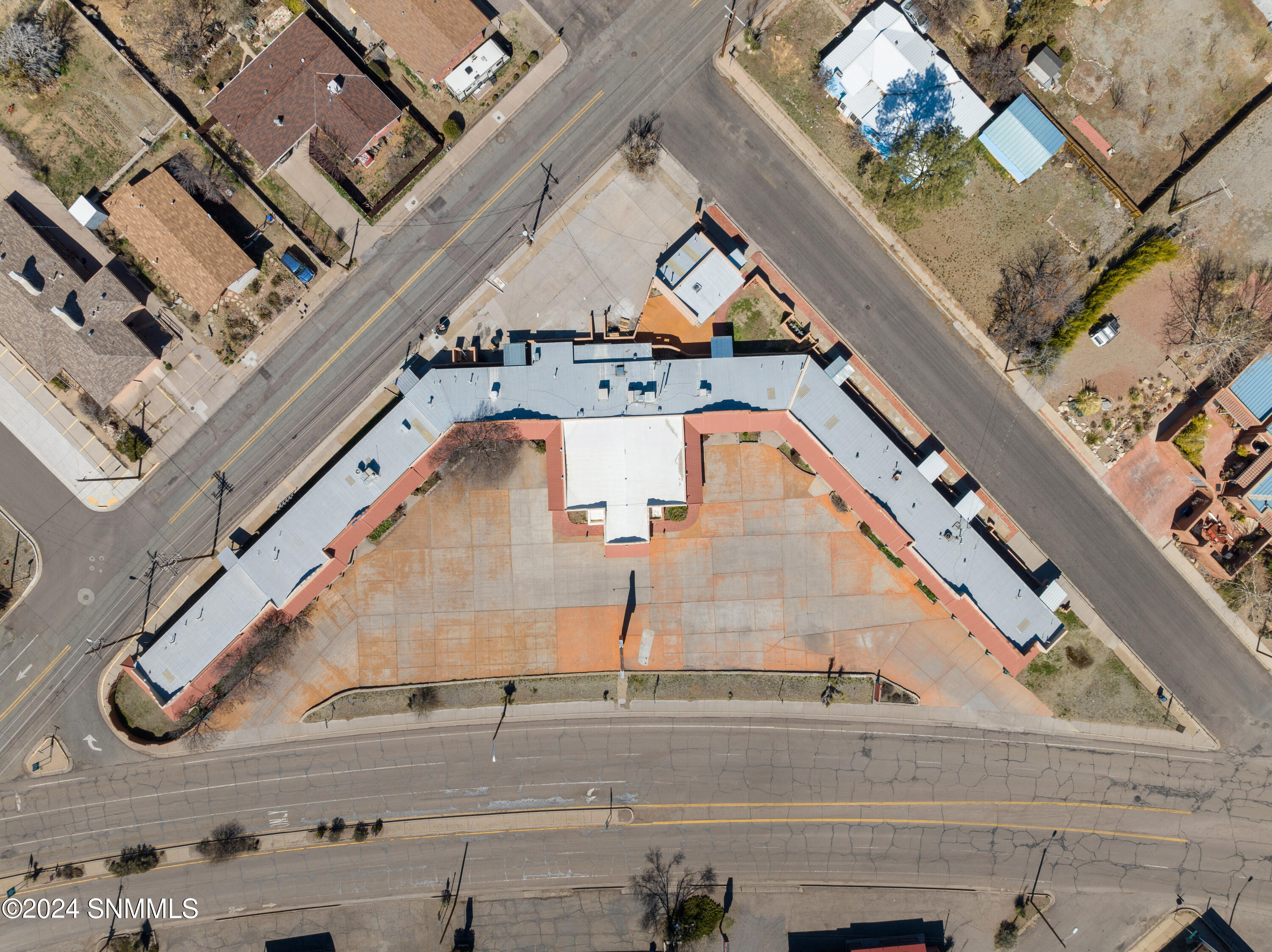 Pinon-Plaza-0005