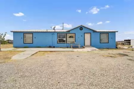 7115 Fox Rd. Road, Las Cruces, New Mexico 88012, 3 Bedrooms Bedrooms, ,1.75 BathroomsBathrooms,Residential,For Sale,Fox Rd.,2402844