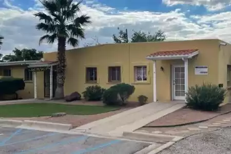 642 Alameda Boulevard, Las Cruces, New Mexico 88005, ,Commercial Lease,For Rent,Alameda,2402887