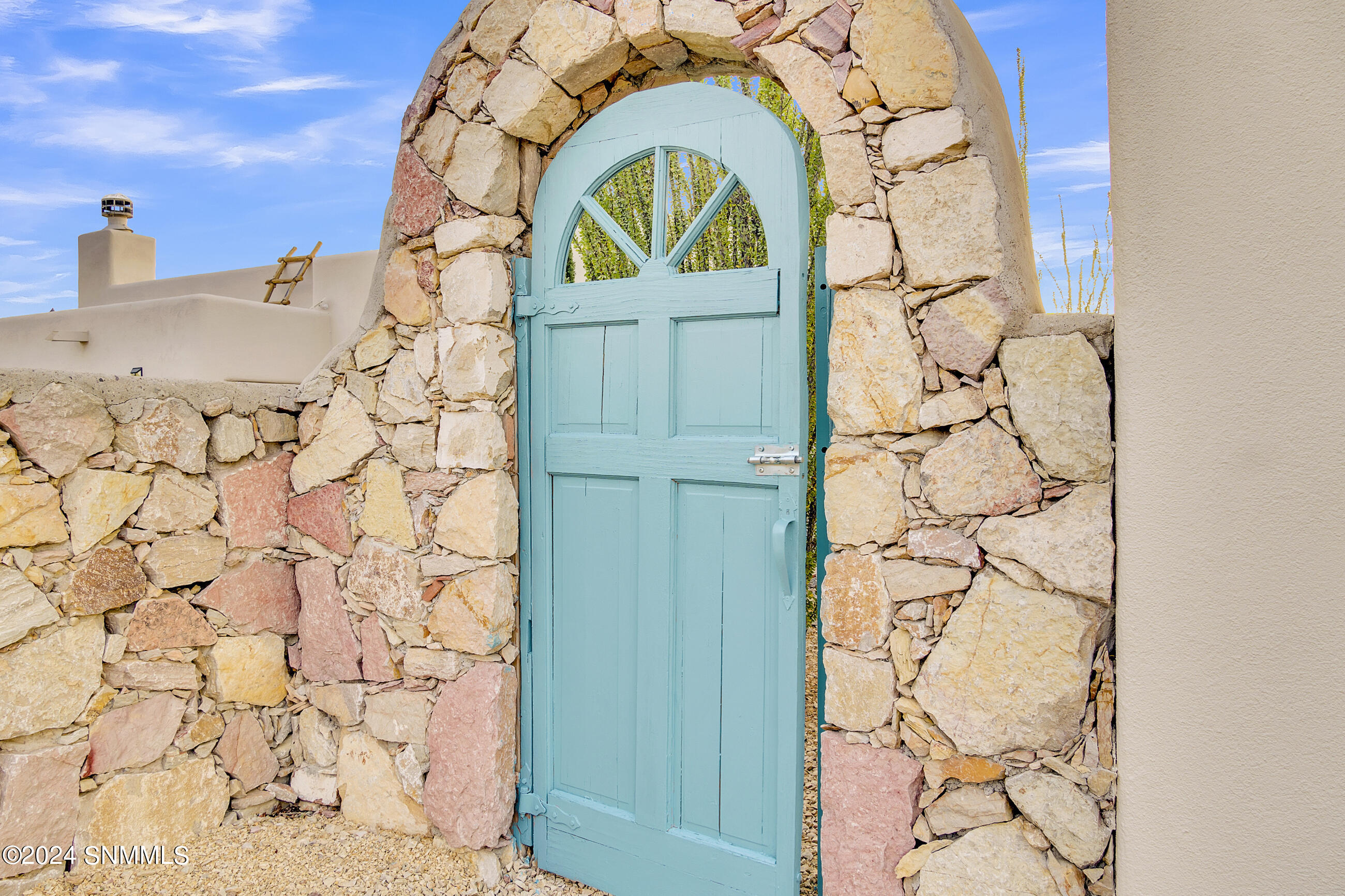 1300 Cassatt Pl side gate turquoise MED0