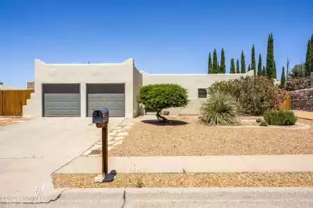 3322 Mercury Lane, Las Cruces, New Mexico 88012, 3 Bedrooms Bedrooms, ,2 BathroomsBathrooms,Residential,For Sale,Mercury,2402254