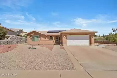 2851 Cloudcroft Circle Circle, Las Cruces, New Mexico 88011, 3 Bedrooms Bedrooms, ,2 BathroomsBathrooms,Residential,For Sale,Cloudcroft Circle,2403019