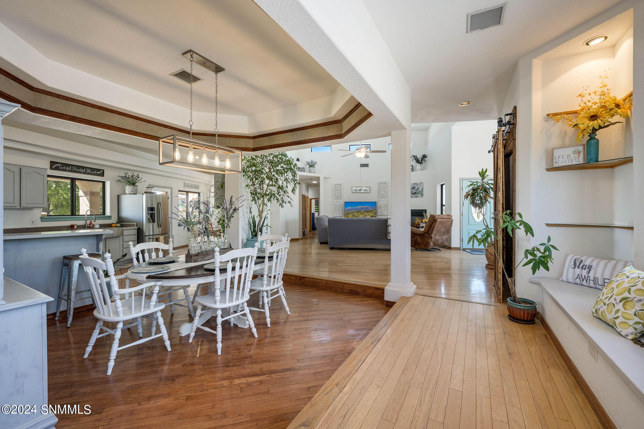 Sunken dining area