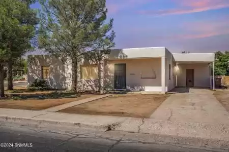 434 Hoagland Road, Las Cruces, New Mexico 88005, 3 Bedrooms Bedrooms, ,2 BathroomsBathrooms,Residential,For Sale,Hoagland,2403061