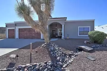 1151 Puerta de Picacho, Las Cruces, New Mexico 88007, 4 Bedrooms Bedrooms, ,2 BathroomsBathrooms,Residential,For Sale,Puerta de Picacho,2403097