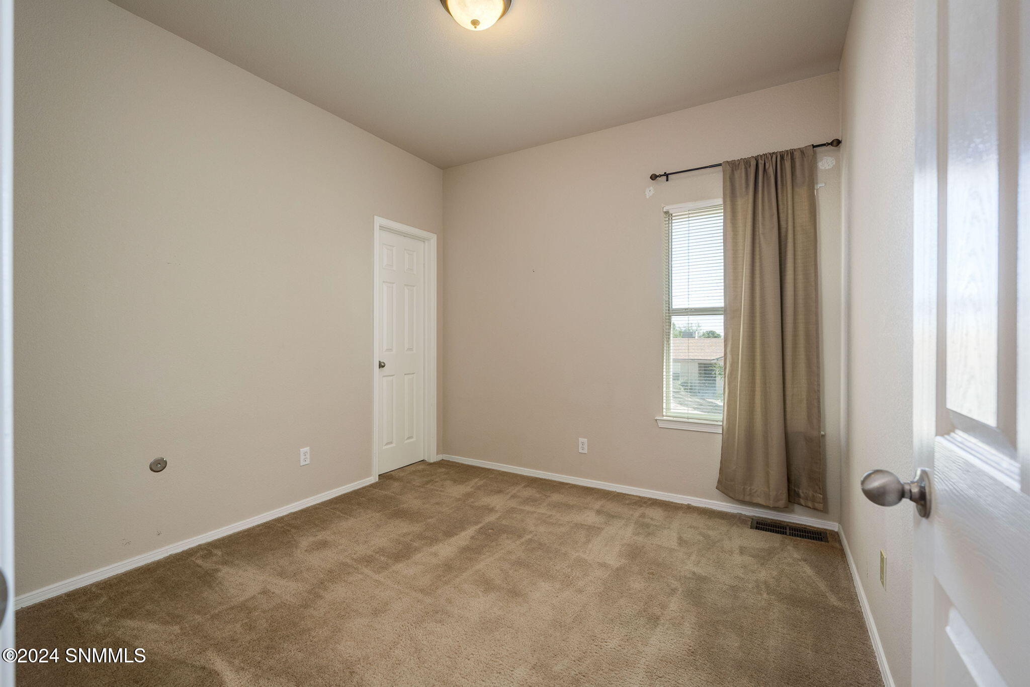 28-web-or-mls-Kalahari 5543-28