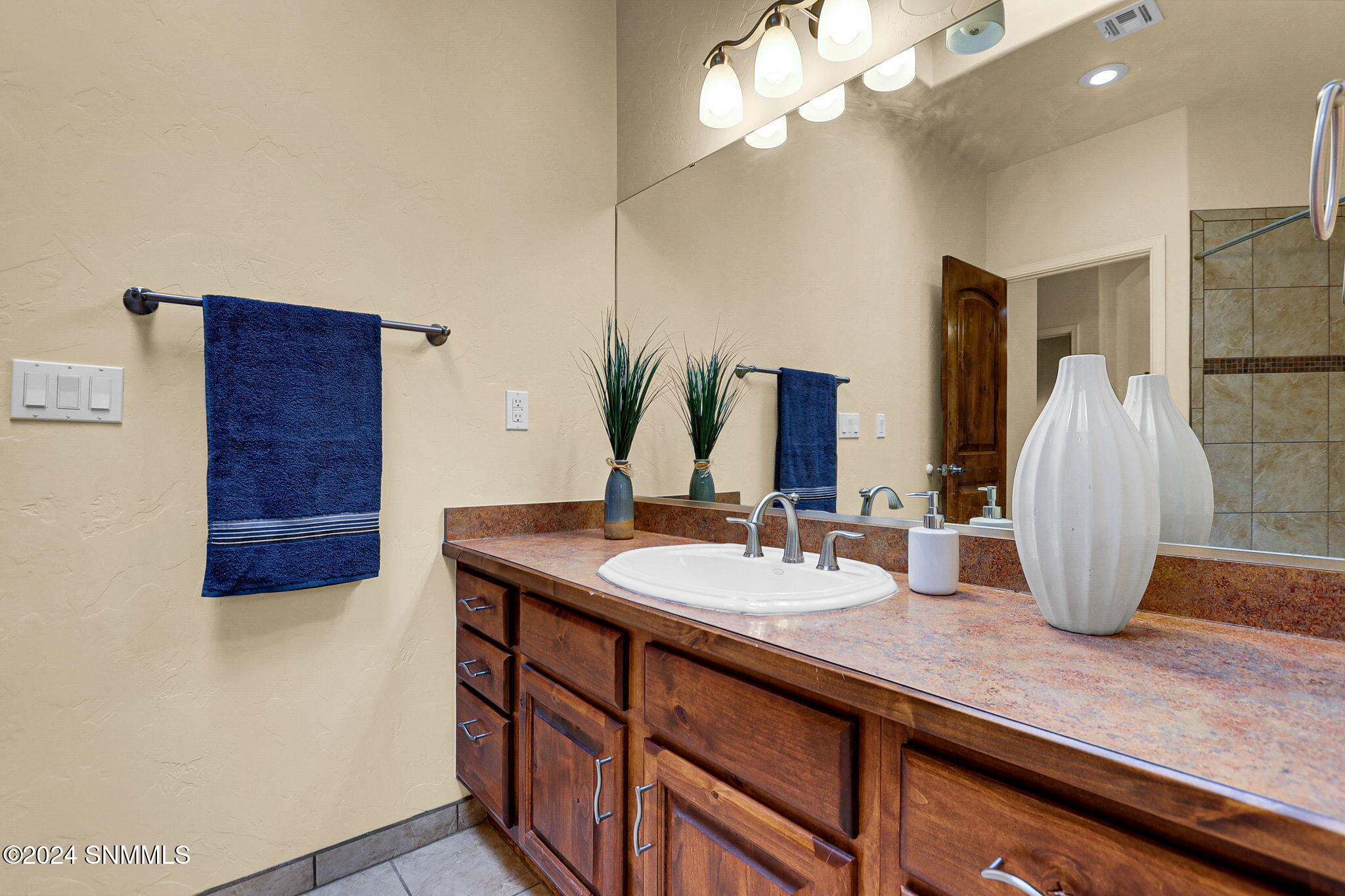 Guest Bath Vanity