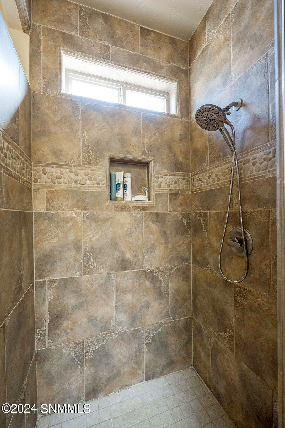 23-Master Bathroom-2676 Nebula Way