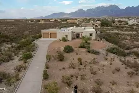 7559 Ice Canyon Lane, Las Cruces, New Mexico 88011, 3 Bedrooms Bedrooms, ,3.5 BathroomsBathrooms,Residential,For Sale,Ice Canyon,2403220