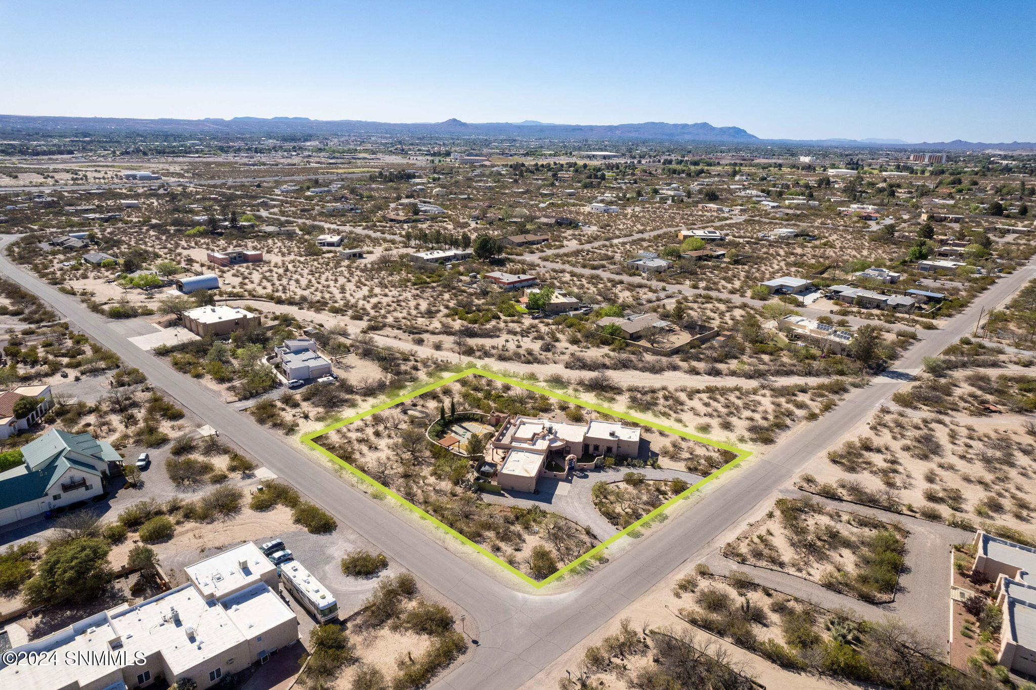 14-web-or-mls-Ocotillo 4930 ELEVATED-14-