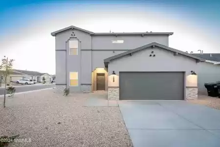 6105 Sinatra Place, Las Cruces, New Mexico 88012, 4 Bedrooms Bedrooms, ,2.5 BathroomsBathrooms,Residential,For Sale,Sinatra,2403252