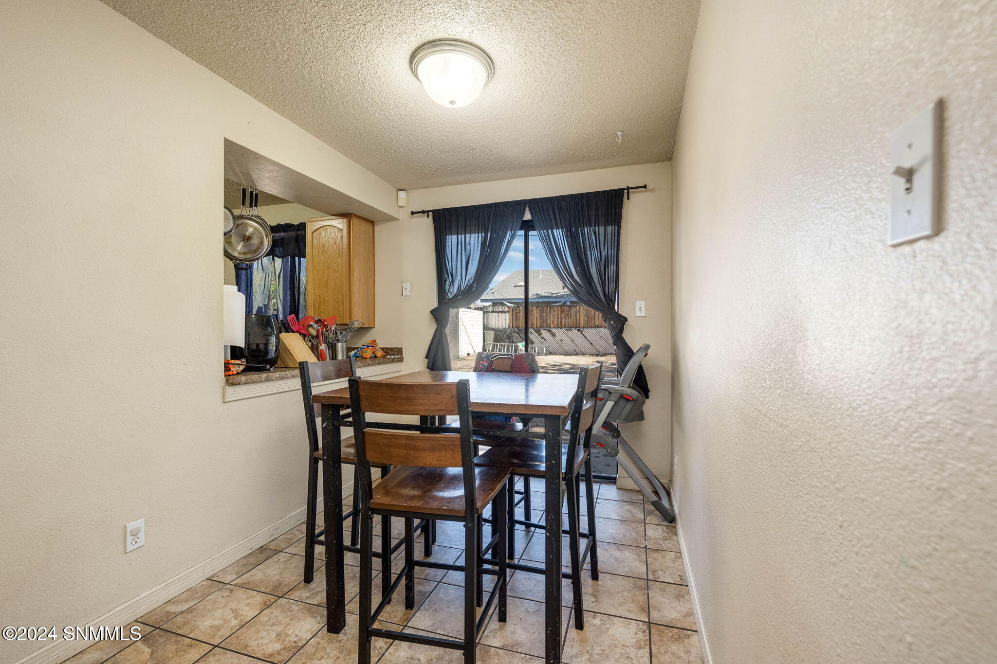 6-web-or-mls-Pines 1330-6