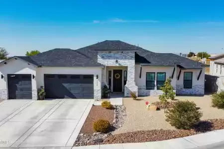 4569 Mesa Corta Drive, Las Cruces, New Mexico 88011, 5 Bedrooms Bedrooms, ,2.5 BathroomsBathrooms,Residential,For Sale,Mesa Corta,2403288