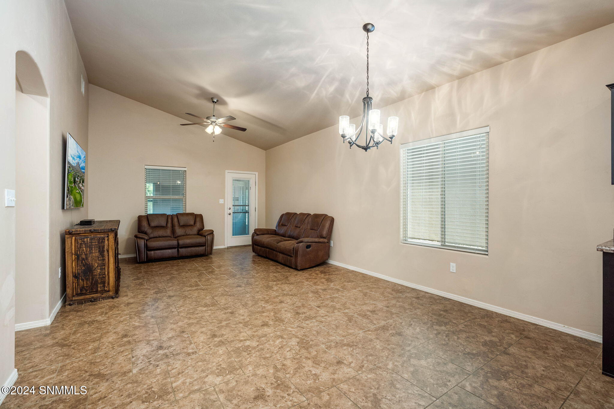 12-web-or-mls-San Elizario 3066-12