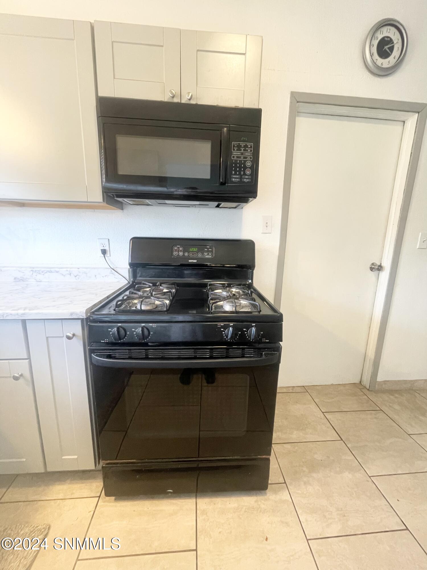 kitchen to utility room