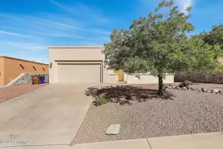 2644 Cashmere Court, Las Cruces, New Mexico 88011, 3 Bedrooms Bedrooms, ,2 BathroomsBathrooms,Residential,For Sale,Cashmere,2403333