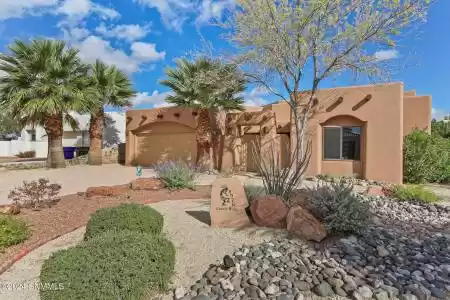 1976 Coyote Ridge Drive, Las Cruces, New Mexico 88011, 3 Bedrooms Bedrooms, ,3 BathroomsBathrooms,Residential,For Sale,Coyote Ridge,2403382