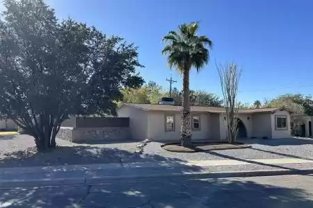 1740 Ash Avenue, Las Cruces, New Mexico 88001, 4 Bedrooms Bedrooms, ,1.75 BathroomsBathrooms,Residential,For Sale,Ash,2403421