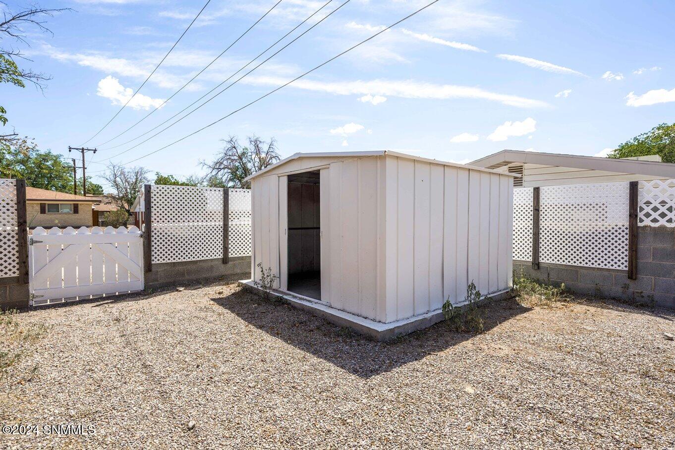 34-Rear - Shed - 2200 Thomas Dr