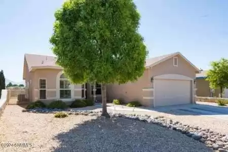 7516 Sierra De Oro Place, Las Cruces, New Mexico 88012, 4 Bedrooms Bedrooms, ,2 BathroomsBathrooms,Residential Lease,For Rent,Sierra De Oro,2403444