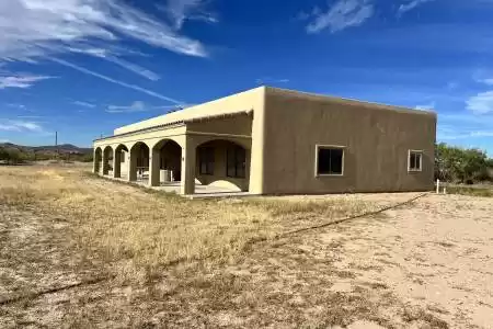 865 Tres Amigos Road, Radium Springs, New Mexico 88054, ,Commercial Sale,For Sale,Tres Amigos,2403447