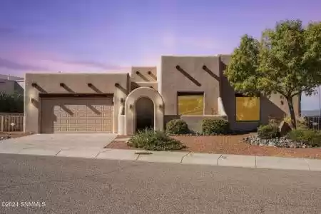 3041 Harmony Ridge Lane, Las Cruces, New Mexico 88011, 4 Bedrooms Bedrooms, ,2.5 BathroomsBathrooms,Residential,For Sale,Harmony Ridge,2403452