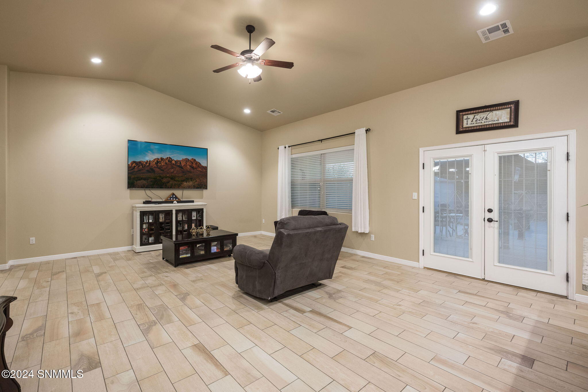 7-web-or-mls-Mesa Central 4571-7