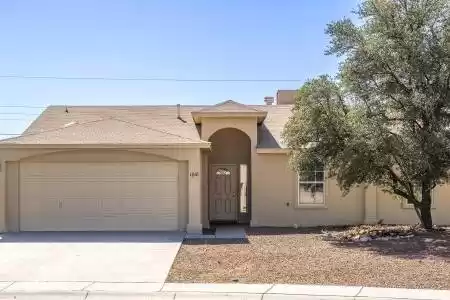 1818 Bentley Drive, Las Cruces, New Mexico 88001, 3 Bedrooms Bedrooms, ,2 BathroomsBathrooms,Residential,For Sale,Bentley,2403509