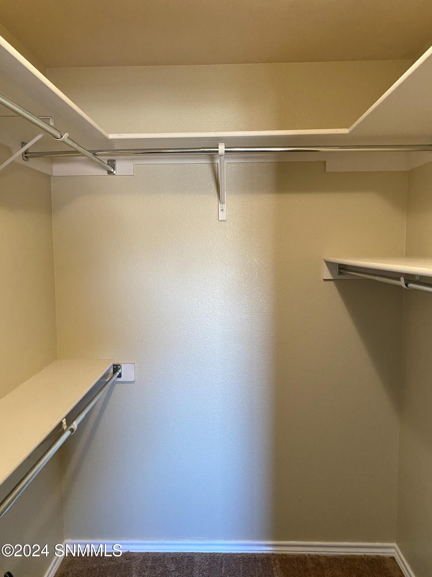 Walk-in closet