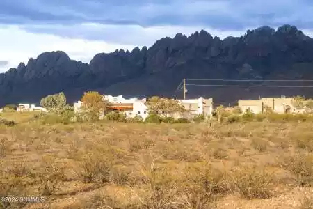 9493 Soledad Canyon Road, Las Cruces, New Mexico 88011, 3 Bedrooms Bedrooms, ,2.5 BathroomsBathrooms,Residential,For Sale,Soledad Canyon,2403530