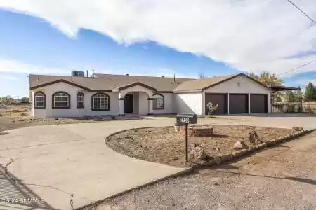 2703 Santa Clara Lane, Las Cruces, New Mexico 88007, 4 Bedrooms Bedrooms, ,2.5 BathroomsBathrooms,Residential,For Sale,Santa Clara,2403533